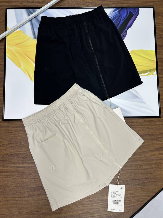 Kolon Sport可隆运动户外女子夏季短裤凉感防泼水防晒短装裙裤今年最好看的短裙裤，少女感无敌了这个裙子面料用的太好了！采用75%锦纶25%氨纶梭织面料。跟