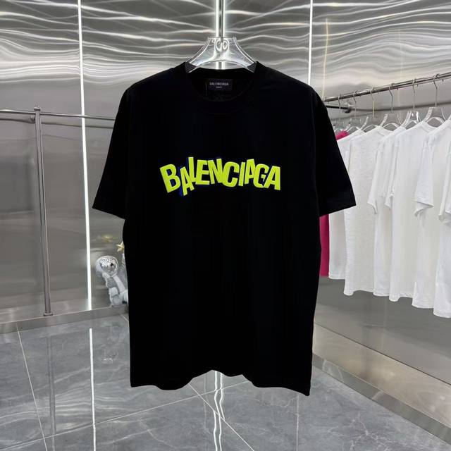 Bal 巴黎世家 2025夏季新款 圆领T恤 植绒印花工艺 男女同款宽松版 S M L Xl Xxl 五个码 黑色 白色 灰色