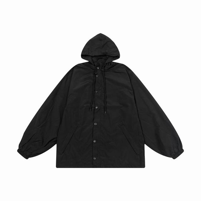 K349# Balenciaga 巴黎世家 24Fw 70走秀款 做旧胶带字母Logo隐藏帽子防水冲锋衣外套 正确版本面料采用塔丝隆冲锋衣面料原版一致 加三防涂