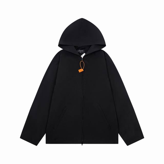 K244# 最高版本 Balenciaga 巴黎世家 Blcg 24Ss 经典款后背Logo印花连帽冲锋衣夹克外套 官网同步面料采用T800涤纶冲锋衣专业面料原