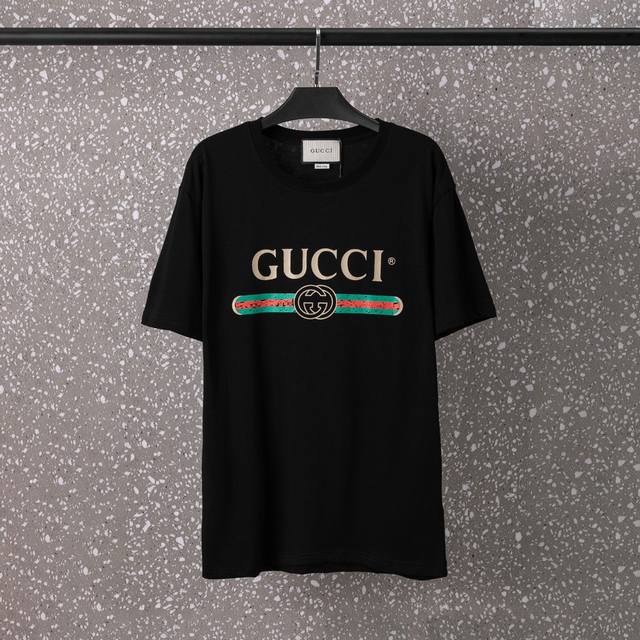 618#Gucci 男女同款 32S双纱爽全棉270克重高品质数码直喷周年纪念经典Logo工艺-颜色黑 白-码数Xs-L-
