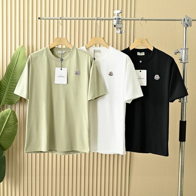 上新 蒙口Moncler盟可睐2025年夏季男士基础款T恤短袖棉面料男女同款！ 尺码:S-2Xl 颜色: 黑色,白色,浅绿适合亚洲人的独特潮流的裁剪,男女同款！
