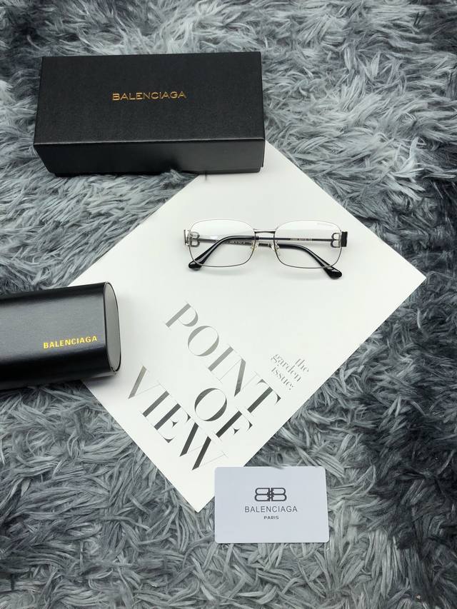 Balenciaga巴黎世家太阳镜顶级最高版本』重磅来袭通过关系搞到一批海关扣押的Balenciaga墨镜 全球最火的款式之一 可以承载岁月的经典之作 永不过时