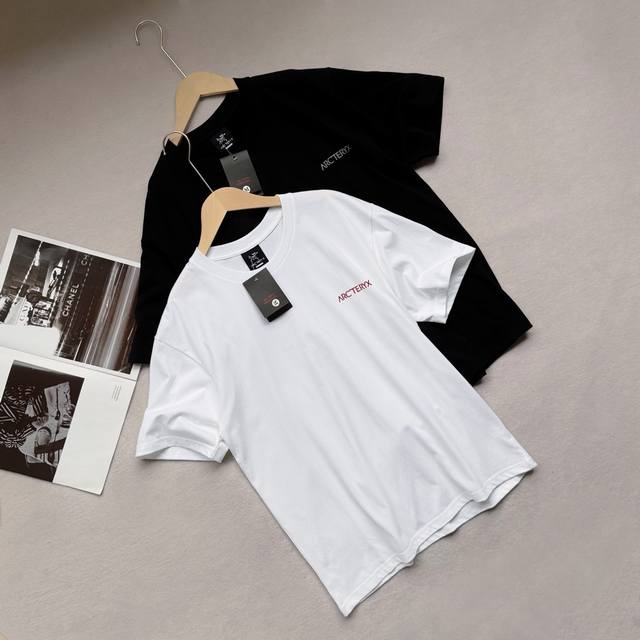 Arc'teryx 始祖鸟25Ss专柜大标鸡骨架短袖T恤，官网同步发售 270G全棉面料，正品购入1:1开模打板，Os宽松版型，定制螺纹蛋糕领，进口压烫机高温冷