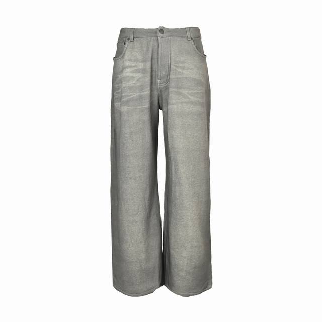 Acne Studios 灰色水洗做旧长裤定织 G鱼鳞纹底纯棉针织面料，采用高克重纯棉针织坯布，通过特殊的鱼鳞纹编织工艺形成立体肌理，赋予面料独特的纹理密度与挺