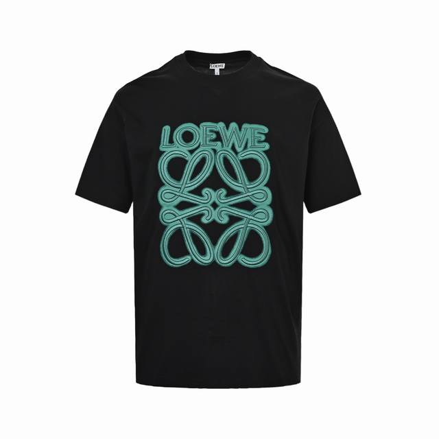 Loewe 罗意威 25Ss 刺绣大Logo短袖26支精棉紧密平纹 克面料，配套1*1十字罗纹260克，胸前Loewe徽标采用进口机平绣，线面工整整洁，触感细腻