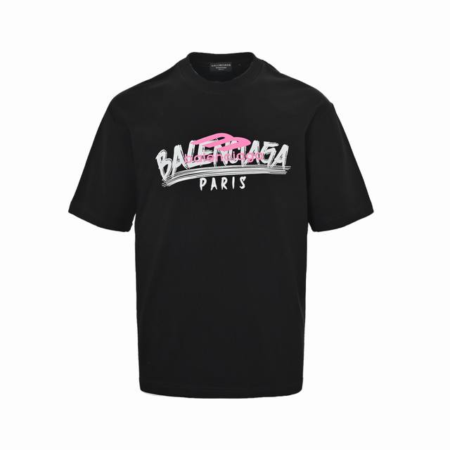 Balenciaga 巴黎世家 25Ss 3M印花字母Logo短袖面料采用270克重精梳棉，定制1*1螺纹，成衣两遍水洗处理，面料舒适亲肤无异感，定制定染面料，