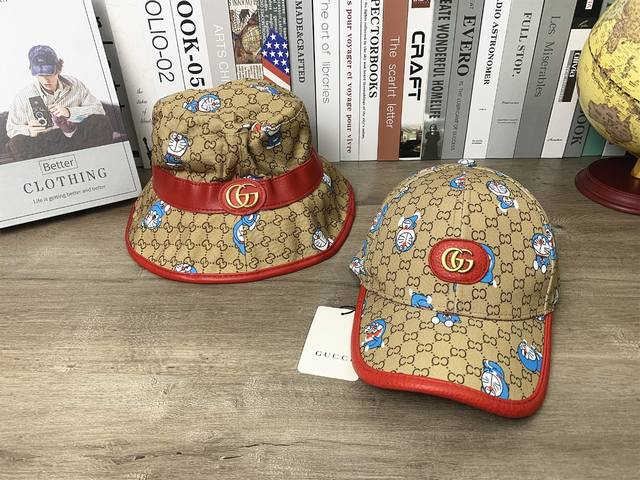 9198#棒球帽 渔夫帽 #Gucci卡通叮当猫印花鸭舌帽渔夫帽男女同款棒球帽盆帽#棒球帽 可调节 渔夫帽 均码 颜色 ：卡其色