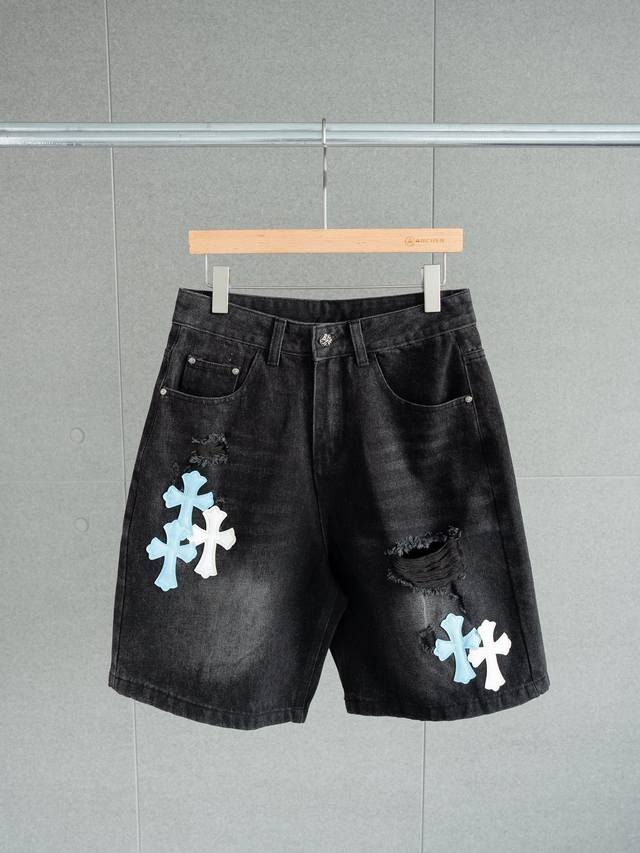 Chrome Hearts 24S S 黑色皮标十字架破洞牛仔短裤五分裤 货号 : 2068 - 颜色： 水洗黑- 尺码： S M L Xl 尺寸推荐：178C