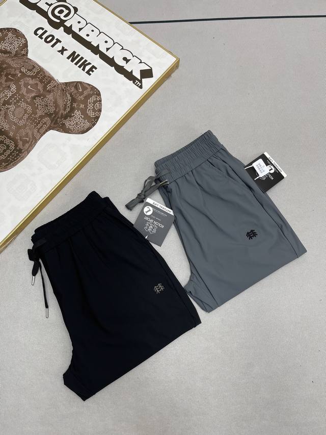 可隆Kolon Sport Camping系列 Seco面料吸湿速干防晒Upf70+抗皱冰丝运动裤长裤直筒裤又到了夏天穿啥都热，一动就汗流浃背的季节，直到我遇见