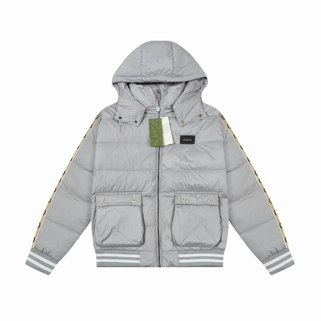 囍 古驰 Gucci 2025秋冬新款帽子可拆卸羽绒服 袖子经典织带 原版1:1订制五金配件全进口原版定制 欢迎专柜对比 绝对的高品质 采用顶级90白鸭绒 超柔