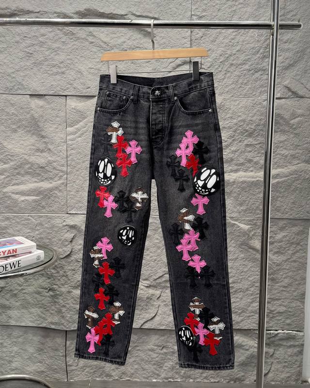 Chrome Hearts Ch克罗心三色拼皮鬼脸元素说唱歌手诺米同款十字架牛仔裤天花板级牛仔裤 专柜一条难求关于藏银这是一个绝顶奢华的时尚品牌也可以被称之为高