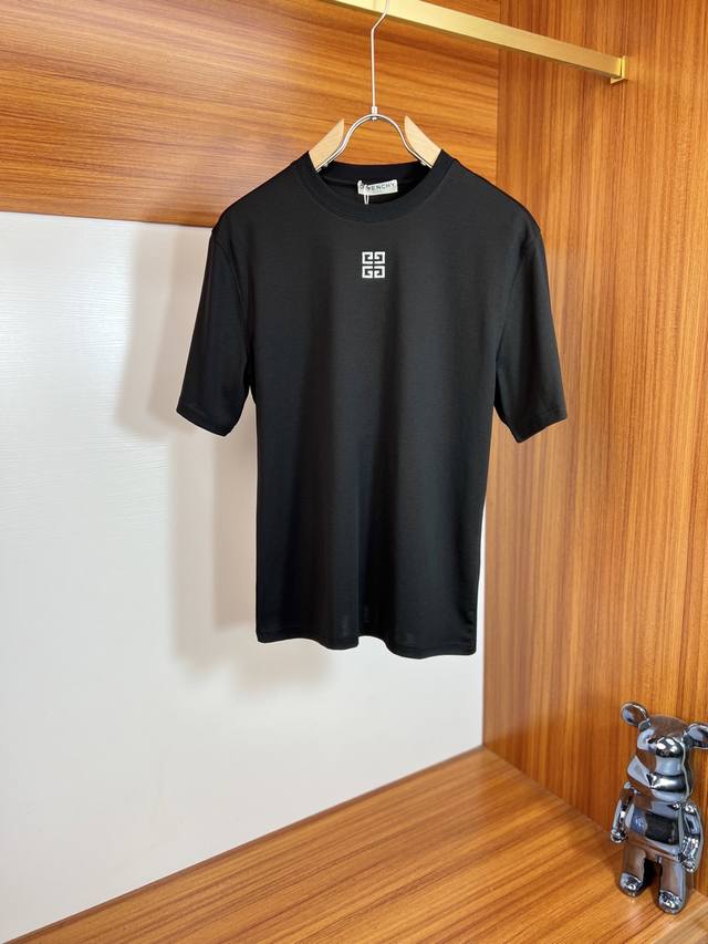 Give 2025春夏新品 三标齐全 丝光棉短袖T恤 好货不用过多介绍 看细节 专柜码数：M-Xxxl 175 140建议L