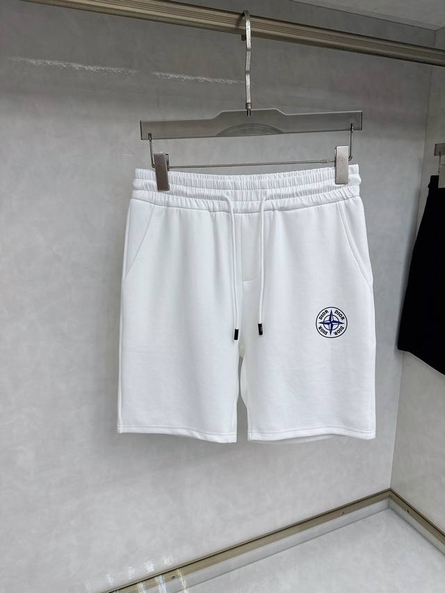 迪奥 2025夏季新款休闲短裤！官网同步发售。品牌经典Logo休闲裤 ，定制面料，舒适度极好，手触感强烈。辨识度极高，完美品相工艺。 尺码：M-3Xl