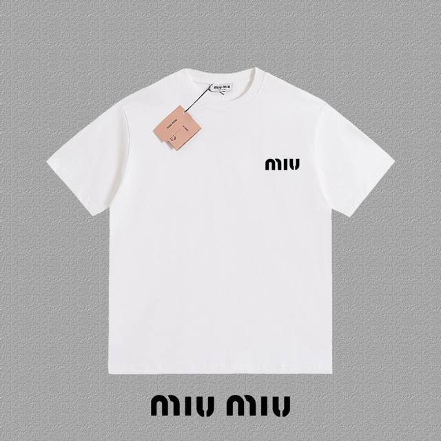 Miumiu 缪缪]2025Fw短袖T恤 硅胶厚板字母Logo印花 高端26S双纱300克面料重磅面料 定制拉架罗纹同缸同染 三标齐全 男女同款 颜色：黑色 白