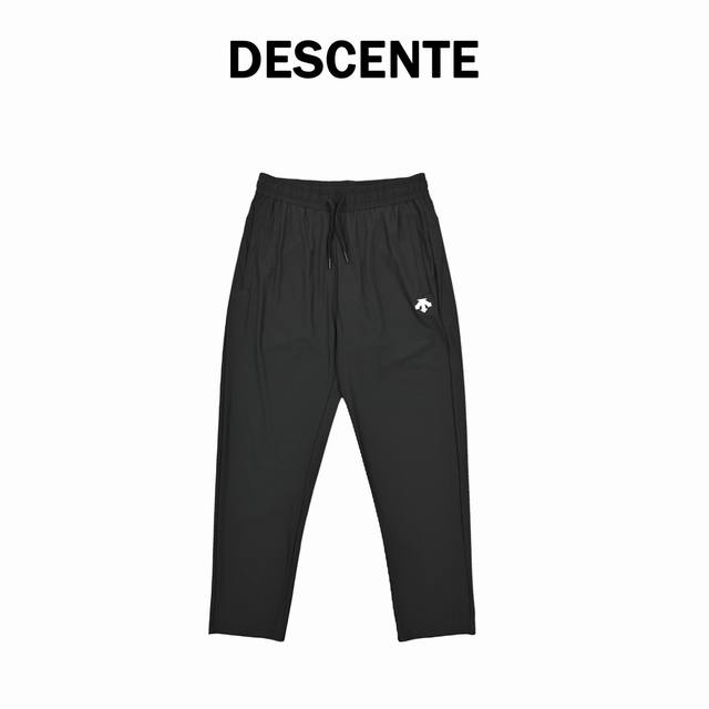 Descente迪桑特户外夏季冰丝弹力速干直筒长裤！锦伦安踏条面料，拉链口袋。拼接设计！颜色：黑色 藏青031 尺码M-3Xl此款裤子非常百搭，弹力腰围，加宽加
