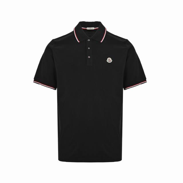 Moncler 蒙口 24Ss 经典刺绣Polo短袖采用60支双股280克重 %棉双面珠地面料，拆解纱线分析，订织蜂窝四角网眼胚布，衣领为双系统提花定织扁机制成