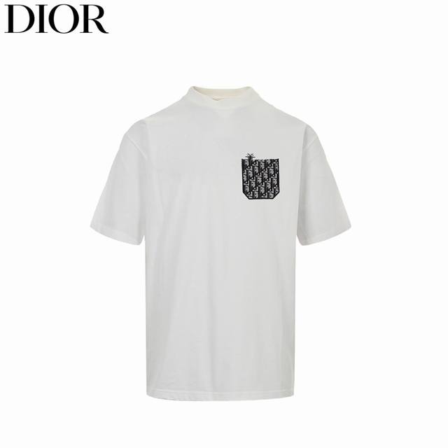 Dior 迪奥 25Ss 提花牛仔口袋蜜蜂短袖260克紧密平纹双纱大白面料，配套1*1罗纹，胸前1947标志刺绣采用进口机字母立体绣，字母清晰且线条感，刺绣效果