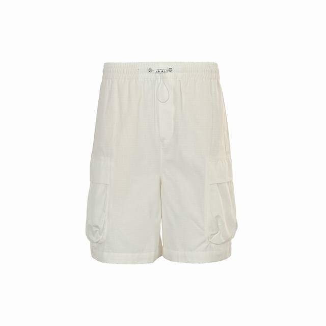 Gucci 古驰 25Ss 后袋红绿条纹抽绳短裤Gucci新款短裤以细格棉布匠心打造，背面缀饰热烫Gucci织带细节。Size:46-52