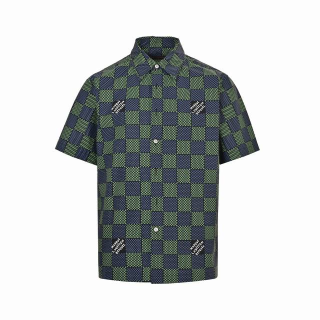 Louis Vuitton 路易威登 25Ss Damier棋盘格短袖衬衫2025 Lv新款衬衫T恤出自 2025 春夏秀场，以摩登视角诠释 Damier 格纹