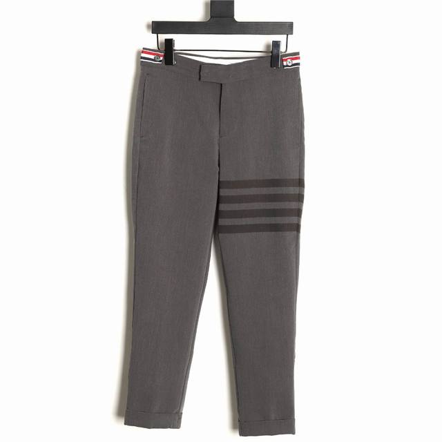 Thom Browne Tb 汤姆布朗 黑杠西裤定制色织羊毛面料 Z-1品质，内部全采用包边做工，纽扣凤眼非常精细。金属纽扣，尺码：0 1 2 3 4
