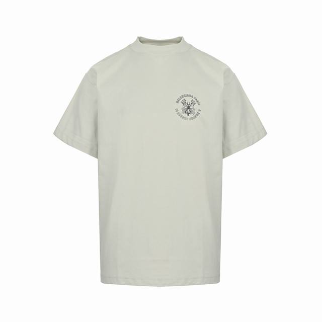 Balenciaga 巴黎世家 25Ss 钥匙徽章印花短袖采用棉质面料，前后经典巴黎世家标语印花男女同款Size:0-3