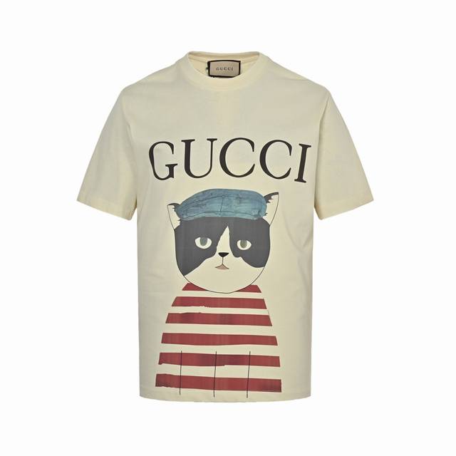 Gucci 古驰 25Ss 趣味卡通系列印花短袖面料采用32支双纱240克重精梳棉，定制32支1*1螺纹，成衣两遍水洗处理，面料舒适亲肤无异感，定制定染面料，