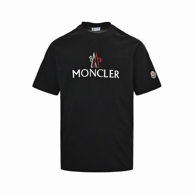 Moncler 蒙口 植绒Logo印花短袖采用60支双纱精梳纯棉爽滑手感，纯棉不起球不起毛，面料厚度260克重，单件重量280克左右！质量保证、原厂面料、定制定