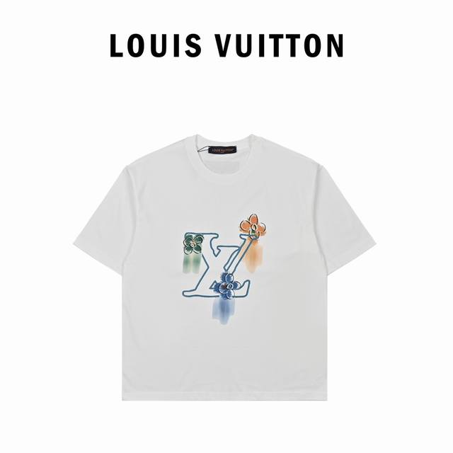 Louis路易家24Ss 大师亲手设计潮牌新品印花圆领短袖T恤 春夏最新砖柜同步 Os落肩版型 260克重双纱全棉 面料 时尚又个性 超级百搭好看的一款 男女都