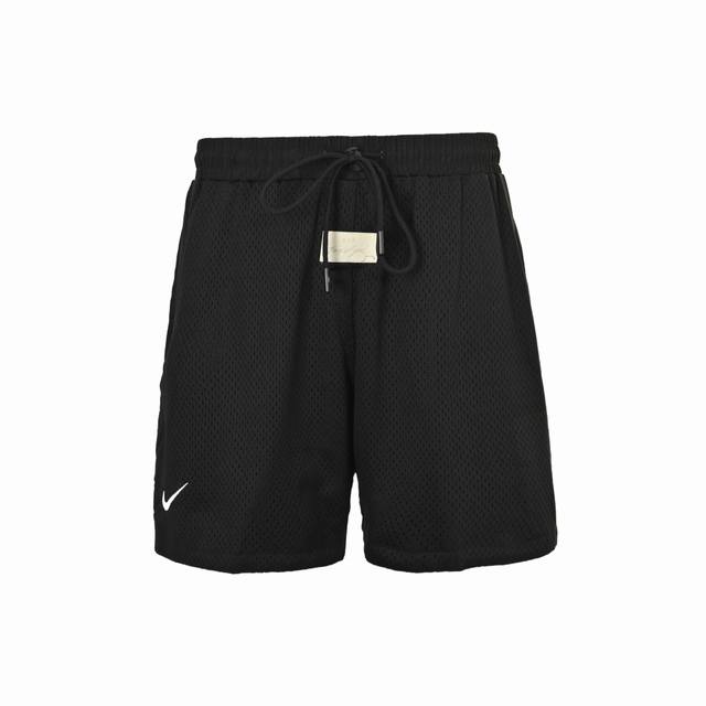 Fear Of God & Nike & Nba 三方联名网眼美式短裤这款是Jerry在钩子最后的创作，以后也不会再出现类似的设计，外面是网格材质，内里是采用了