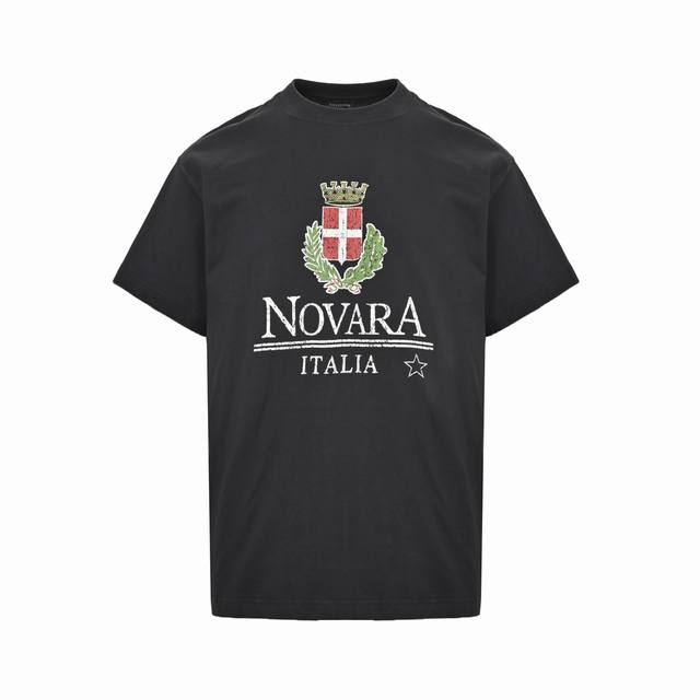 Balenciaga 巴黎世家 25Ss Novara做旧印花短袖采用 棉质面料制作胸前Novara裂纹印花效果男女同款Size:S-Xl