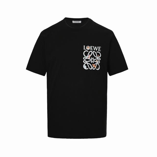 Loewe 罗意威 25Ss 胸口印花Logo短袖定制250G高克重 针织棉面料精心制作，手感特别的扎实，质感拉满，胸口罗意威Logo标识加上小动物印花，可爱的