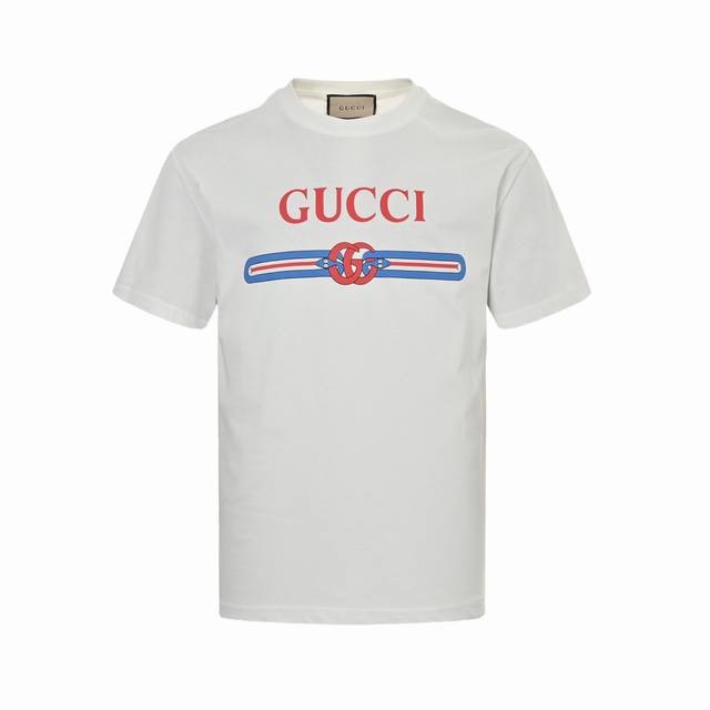 Gucci 古驰 25Ss 蛇年限定印花短袖采用32支双纱 %纯棉260G面料；搭配32支1X1棉盖丝罗纹。黑&杏&用进口染料定染，多次调配比例最大限度还原原版