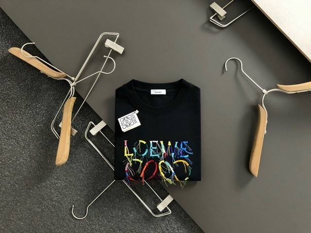Loewe 高版本 罗意威 微宽版型S-Xl25Ss最新最顶级专柜款 多色涂鸦流苏系列圆领短袖，最顶级的品质专柜原单短袖，顶级制作工艺进口面料，专柜款独特设计，