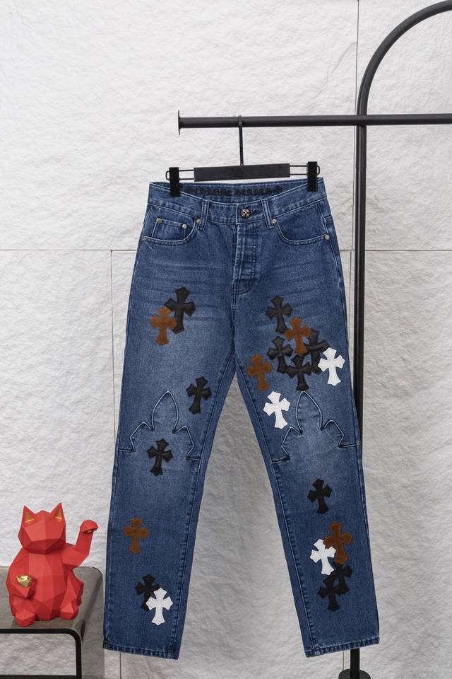 款号 F078Come Hearts Ch 24Ss Vip定制双膝贴皮火焰高街十字架牛仔裤原版购入打版 真实还原Vintage极致质感意产特种牛皮印花再切割