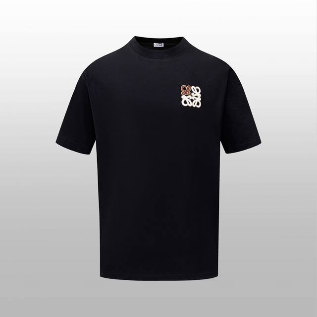 顶级版本 区别通货 - Loewe刺绣Logo短袖- 颜色：黑色- 尺码：Xs S M L- 辅料: 全套定制辅料- 版型：宽松- 无性别区分 男女同款