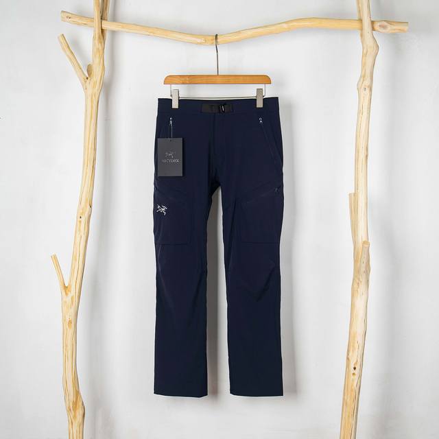 Arcteryx始祖鸟 Gamma Quick Dry Pant纯色直筒休闲裤 男款采用客 P高密度登山布面料！ 非常结实具备良好的透气性和运动自由度 优良的户