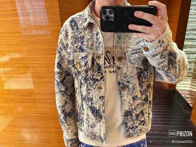 模特图 Louis Vuitton Fw22 路易威登 植物花卉满印牛仔外套-购入原版开模打造-定制全套领标、吊牌、洗唛、包装袋 -无性别区分男女同款-辅料1.