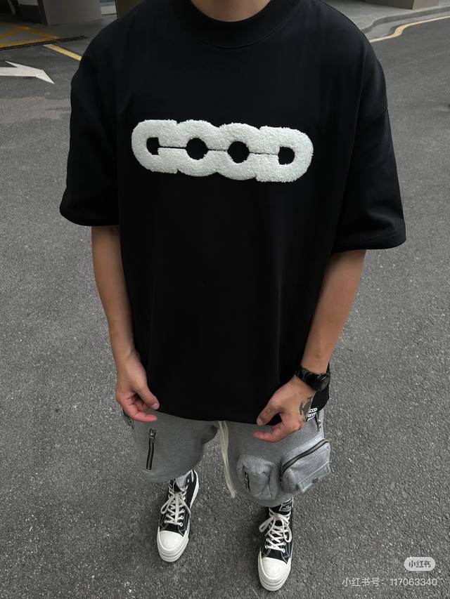 Goodbrand 地球提花湿毛巾绣圆领短袖 男女同款 官网同步面料采用300G双纱纯棉重磅面料 上身舒适 整体有型 垂感到位 领口螺纹加厚 水洗不变形全衣毛巾