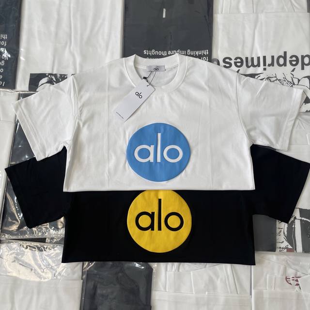款号670 Alo25Ss经典基础发泡印花打底宽松情侣短袖260G纯棉双纱 版型挺立有型 面料舒适透气本年度小众单品 上身满满的慵懒感松弛感！区别市面通货版本