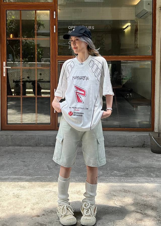 Lulu 露露美式复古球衣风T恤男女同款夏季速干网眼透气五分半袖骑行机车服短袖~采用印花结合刺绣工艺 ~面料透气网孔面料 舒适冰凉 颜色 白色 L Xl Xxl