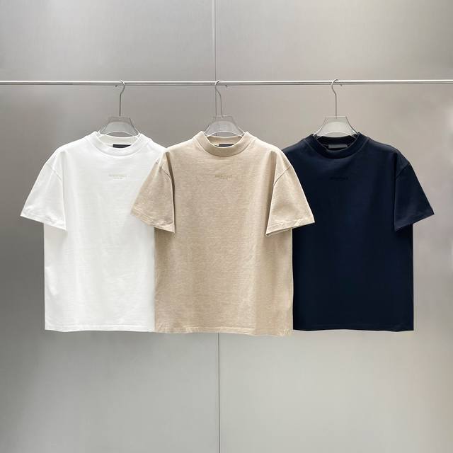 款号F20 三色齐发 Fear Of God Fog 基础款胸口小Logo硅胶情侣宽松短袖-原单版本 不是纯棉白送 Color：黑色 白色 暮云金Size：S