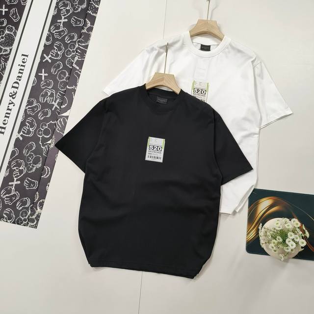 尺码Xs-L精选Balenciaga 巴黎世家短袖T恤标签520印花短袖T恤本市场No.1的质量 真正天花板品质全部原版开发注意细节图 避免被盗图商家混发 正确