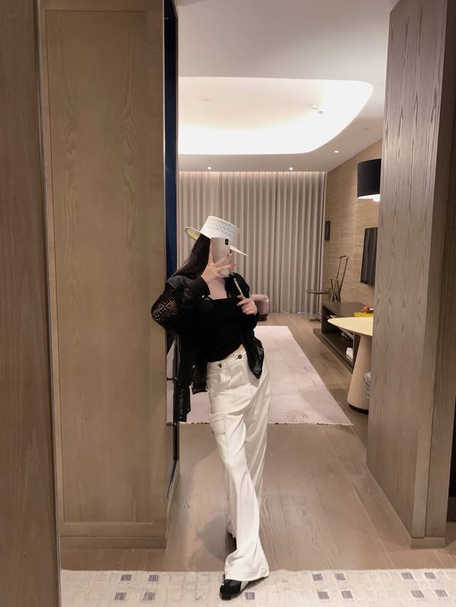 Celine 瑟琳订制金属凯旋门钮扣蕾丝镂空衬衣Sml 图末