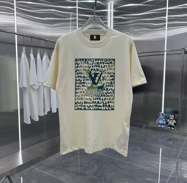 Lv涂鸦系列 专柜款复古情侣 印花短袖T落肩袖 重磅280G精梳棉材质 透气舒适 版型宽松进口外贸级专柜印花，随意搓洗不褪色不变形。 情侣款 男女同款哦