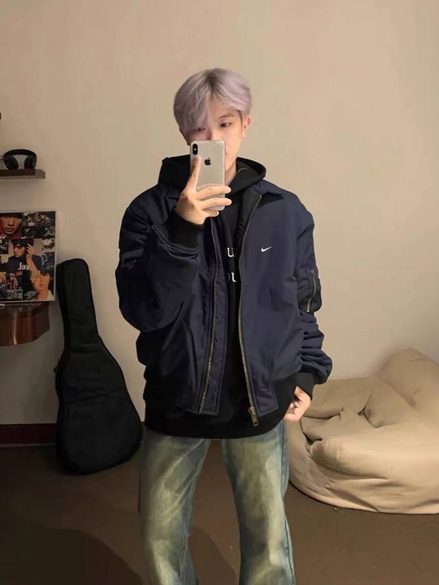 款号：Wk077耐克Nike经典款纯色秋季新款宽松版型棒球领户外机能外套男士女士工装口袋夹克外套个性时尚潮流男神女神短款外套韩国订单，运动休闲飞行夹克，非常经典
