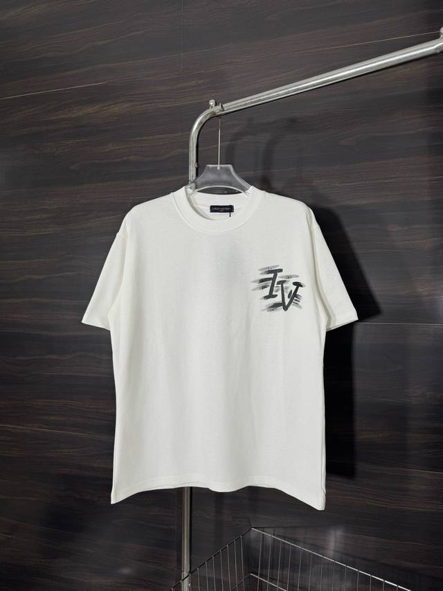 特价 剩白Smxl不退换 款号：He224Louis Vuitton-路易威登胸前后印花圆领短袖面料采用280克双股双纱纯棉面料，手感舒适柔软，上身舒适透气，领