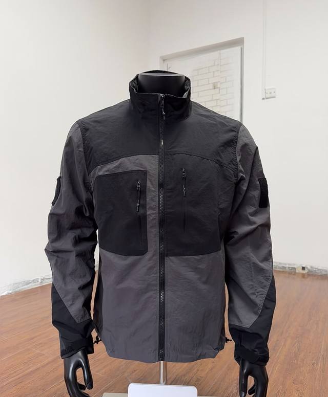 Arc‘Teryx 始祖鸟System_A Hangdog Jacket 男女同款软壳夹克拼接设计软壳夹克 面料采用锦纶100% 舒适透气 耐磨性 耐用性 特别