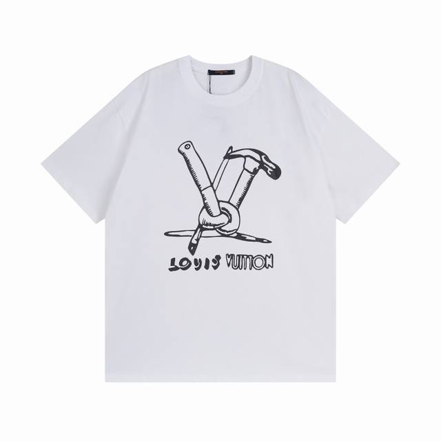 Lv路易威登Louis Vuitton 驴家1V 经典锤子Logo图案字母半袖T恤短袖男女同款 情侣款 宽松面料：240克双纱高密度纯棉面料- 工艺: 整件衣服