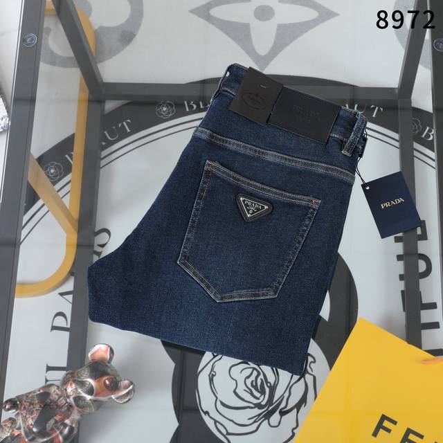 新款小直筒牛仔裤款号：8972#码数：29-42